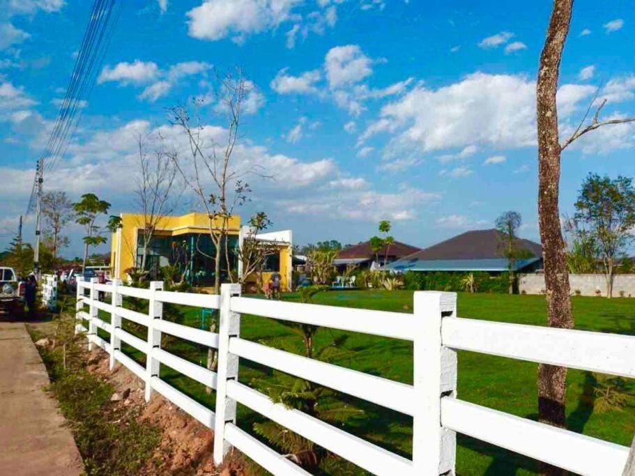 Colorful Pool Villa, Chiang Rai, Thailand Exterior photo