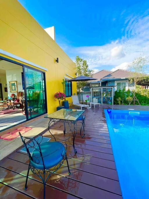 Colorful Pool Villa, Chiang Rai, Thailand Exterior photo