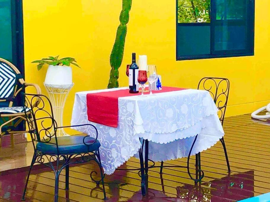 Colorful Pool Villa, Chiang Rai, Thailand Exterior photo