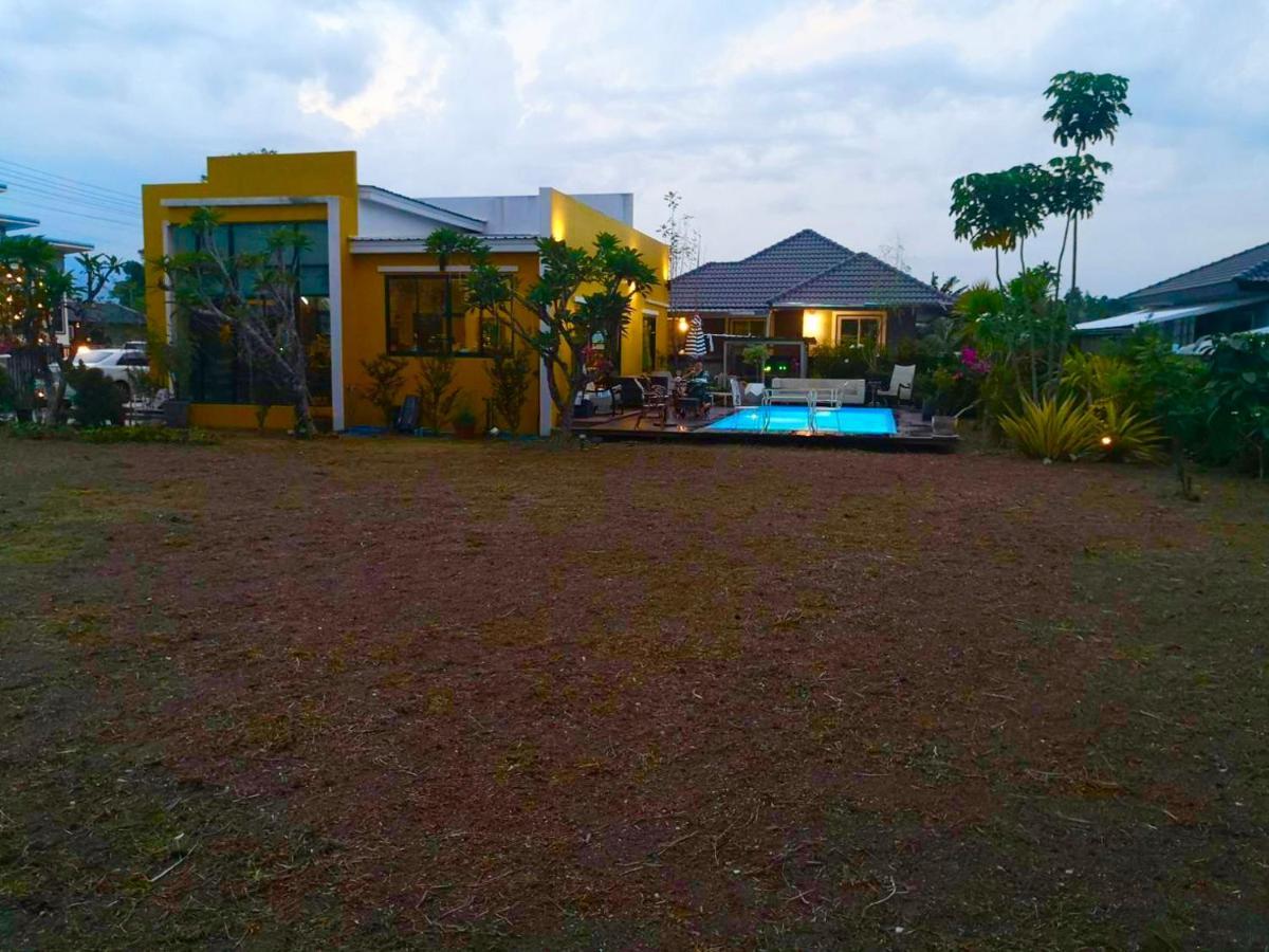 Colorful Pool Villa, Chiang Rai, Thailand Exterior photo